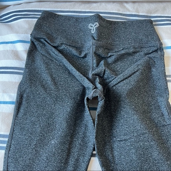 Aritzia Dark Grey Leggings - Picture 7 of 7